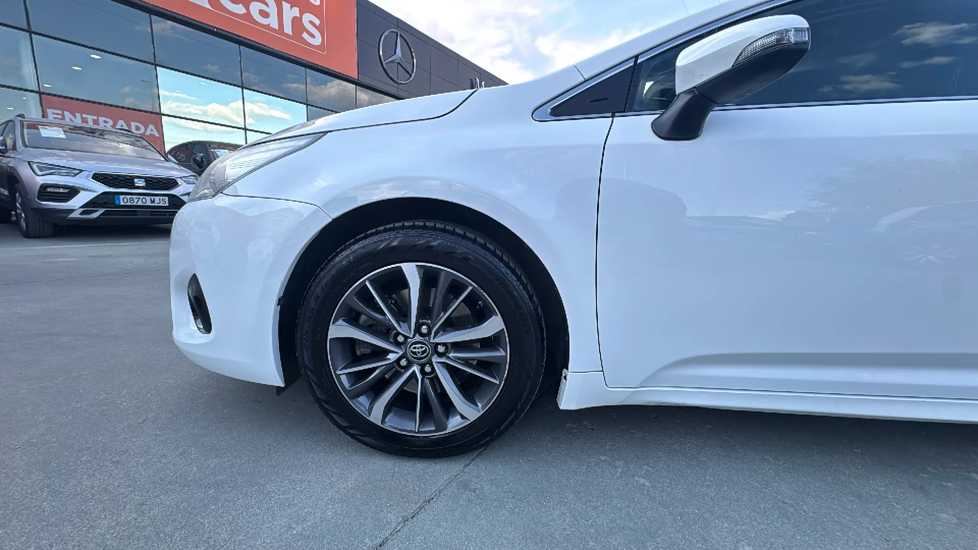Toyota Avensis 2.0 150d Advance - foto 19