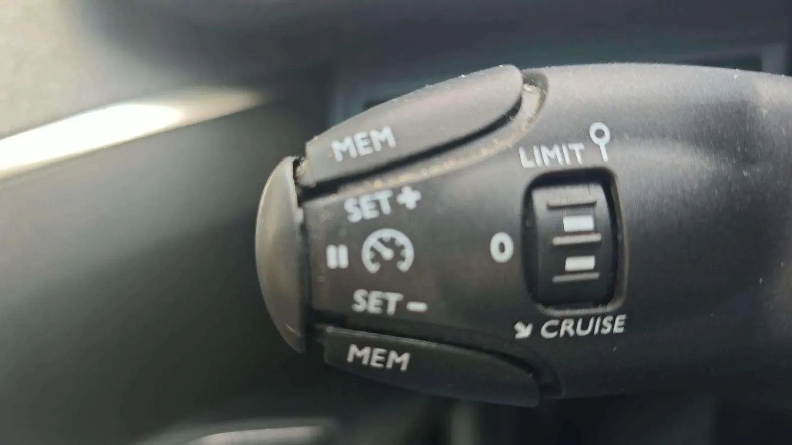 Peugeot 5008 Active 1.2L PureTech - foto 12