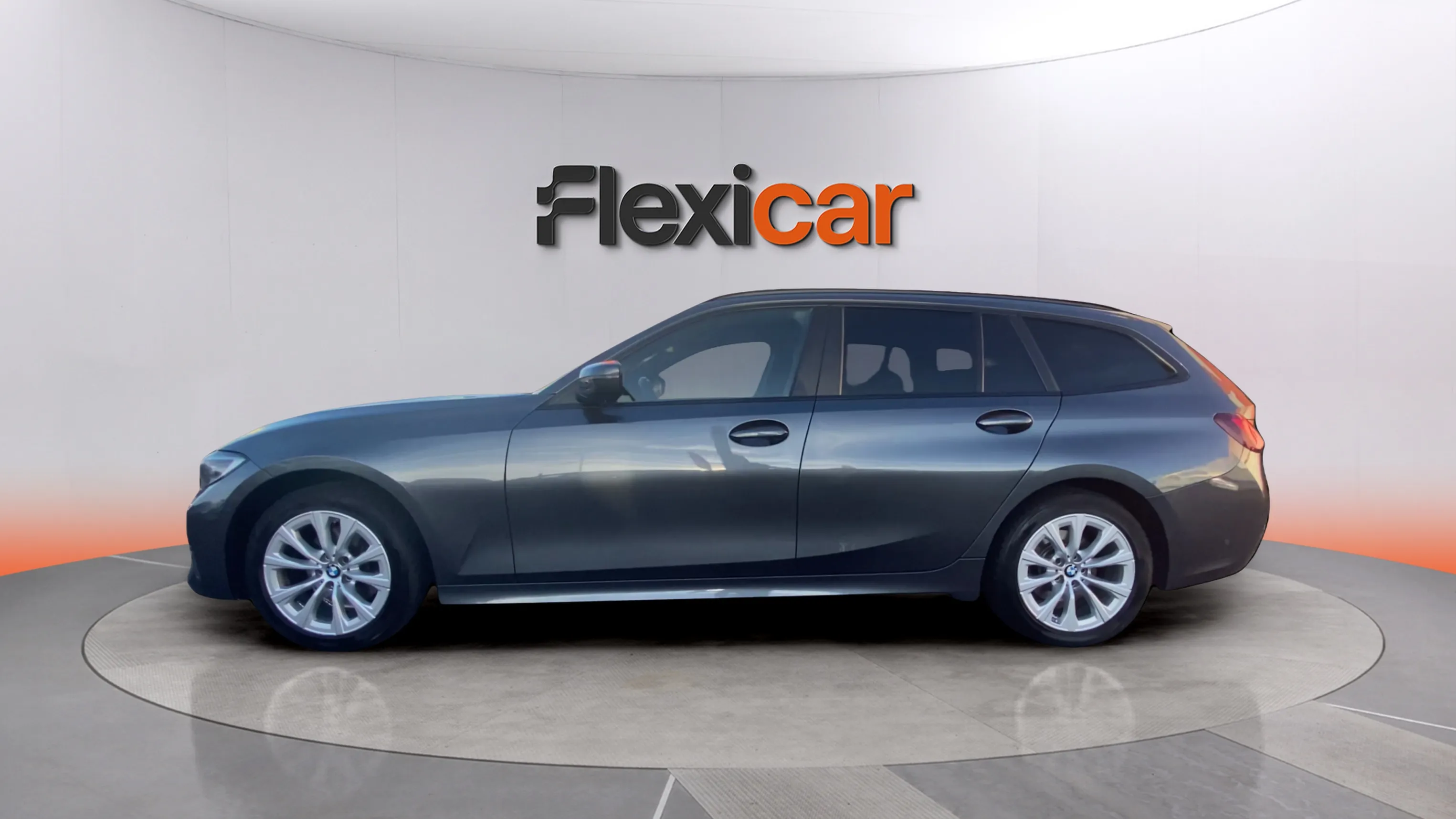 BMW Serie 3 320d xDrive Automática Touring - foto 4