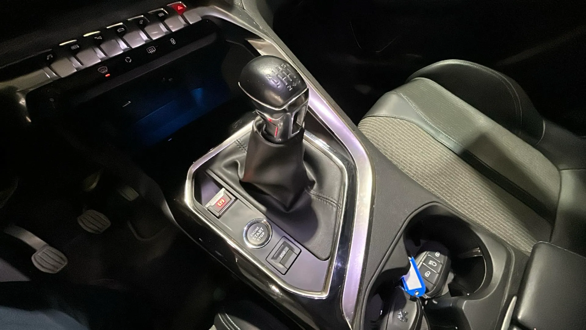 Peugeot 3008 1.2 PureTech Active - foto 13
