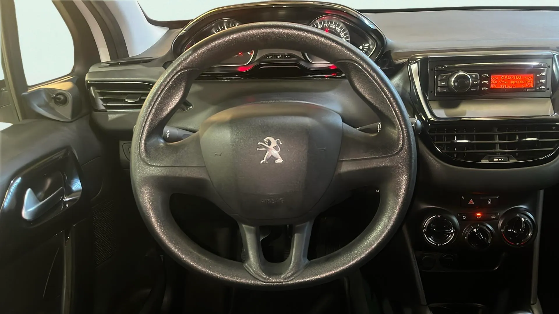 Peugeot 208 Active PureTech - foto 12