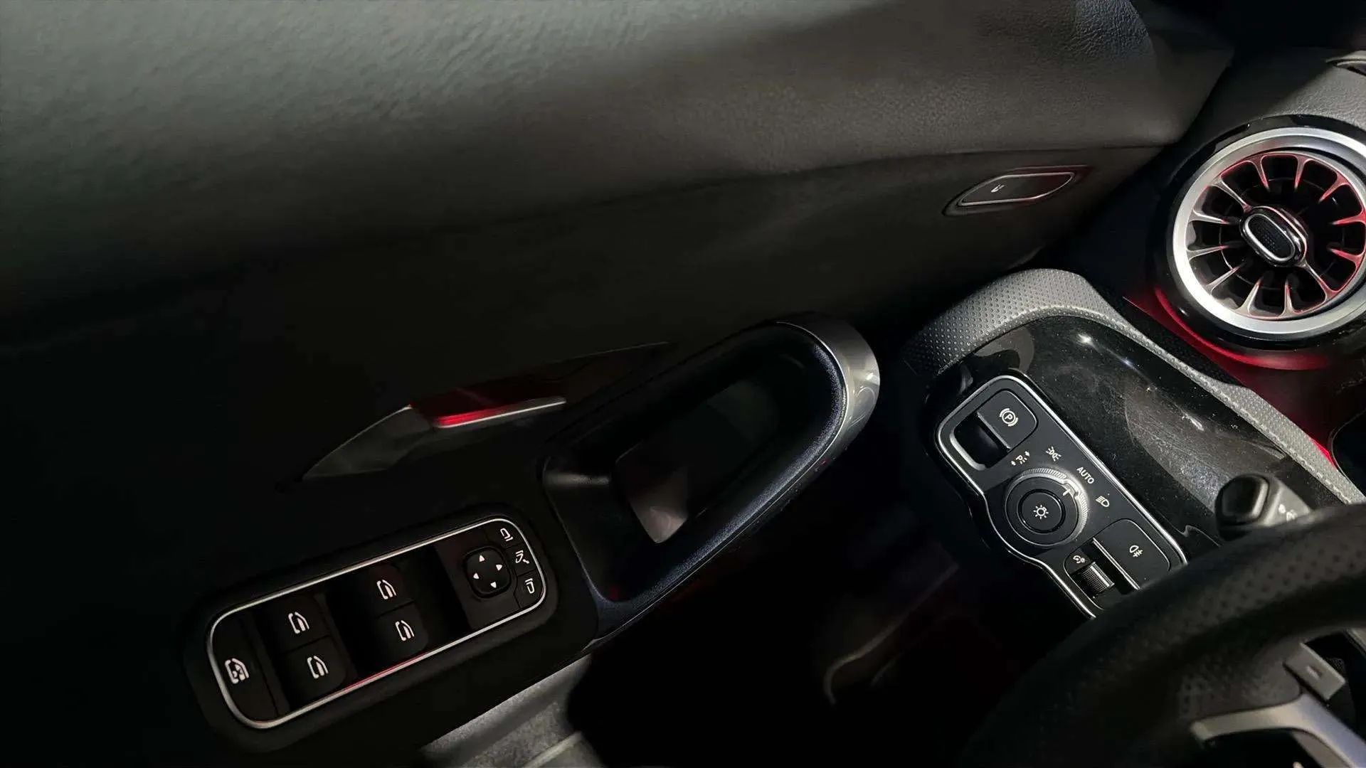 Mercedes-Benz Clase A A 180 d - foto 15