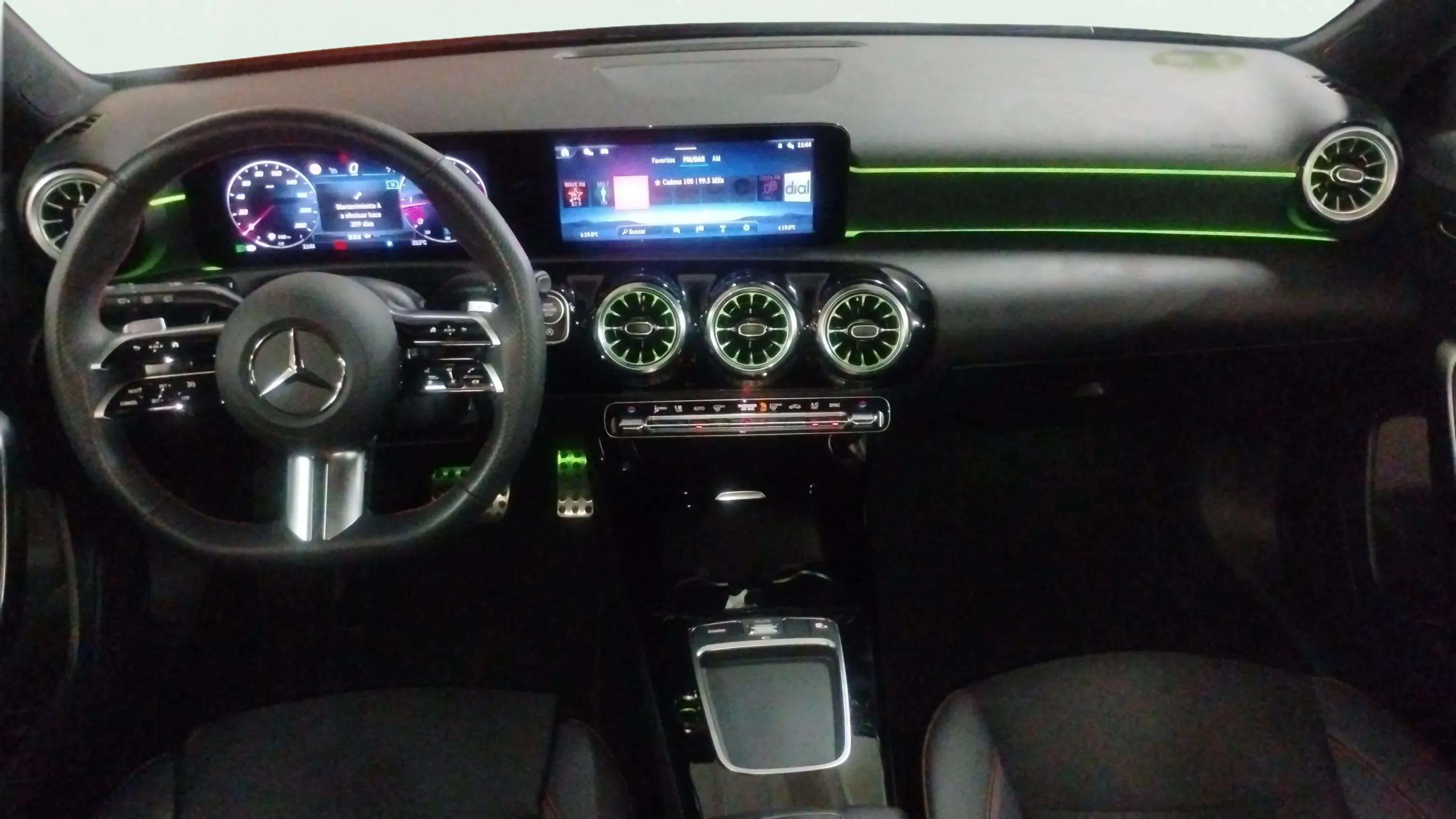 Mercedes-Benz Clase A A 180 d - foto 18