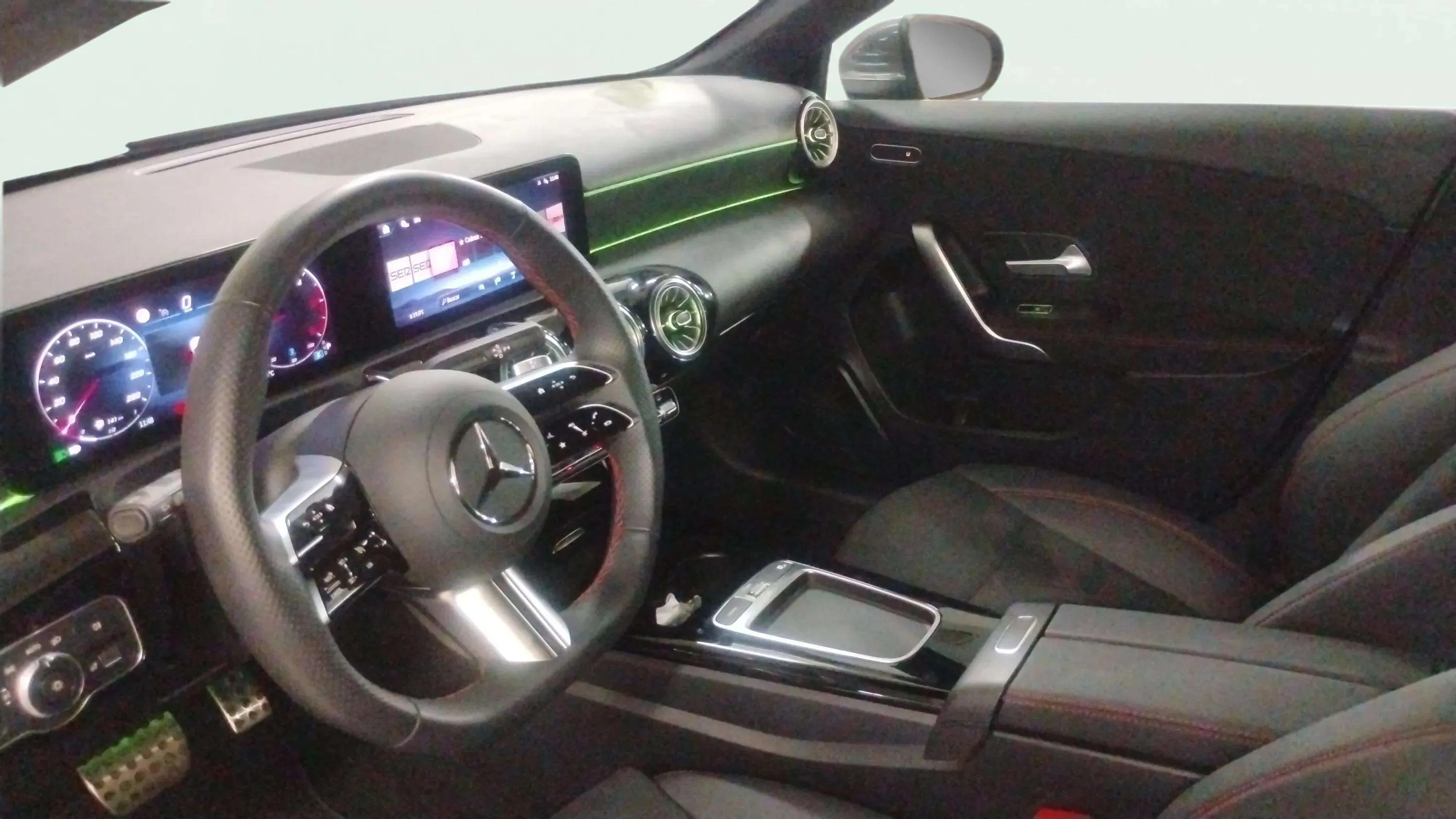 Mercedes-Benz Clase A A 180 d - foto 6