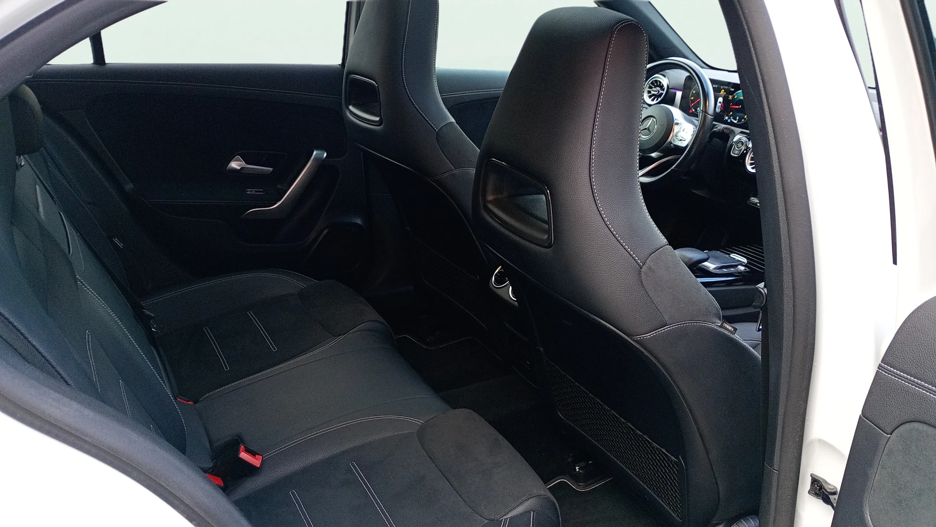 Mercedes-Benz Clase A A 200 d - foto 9