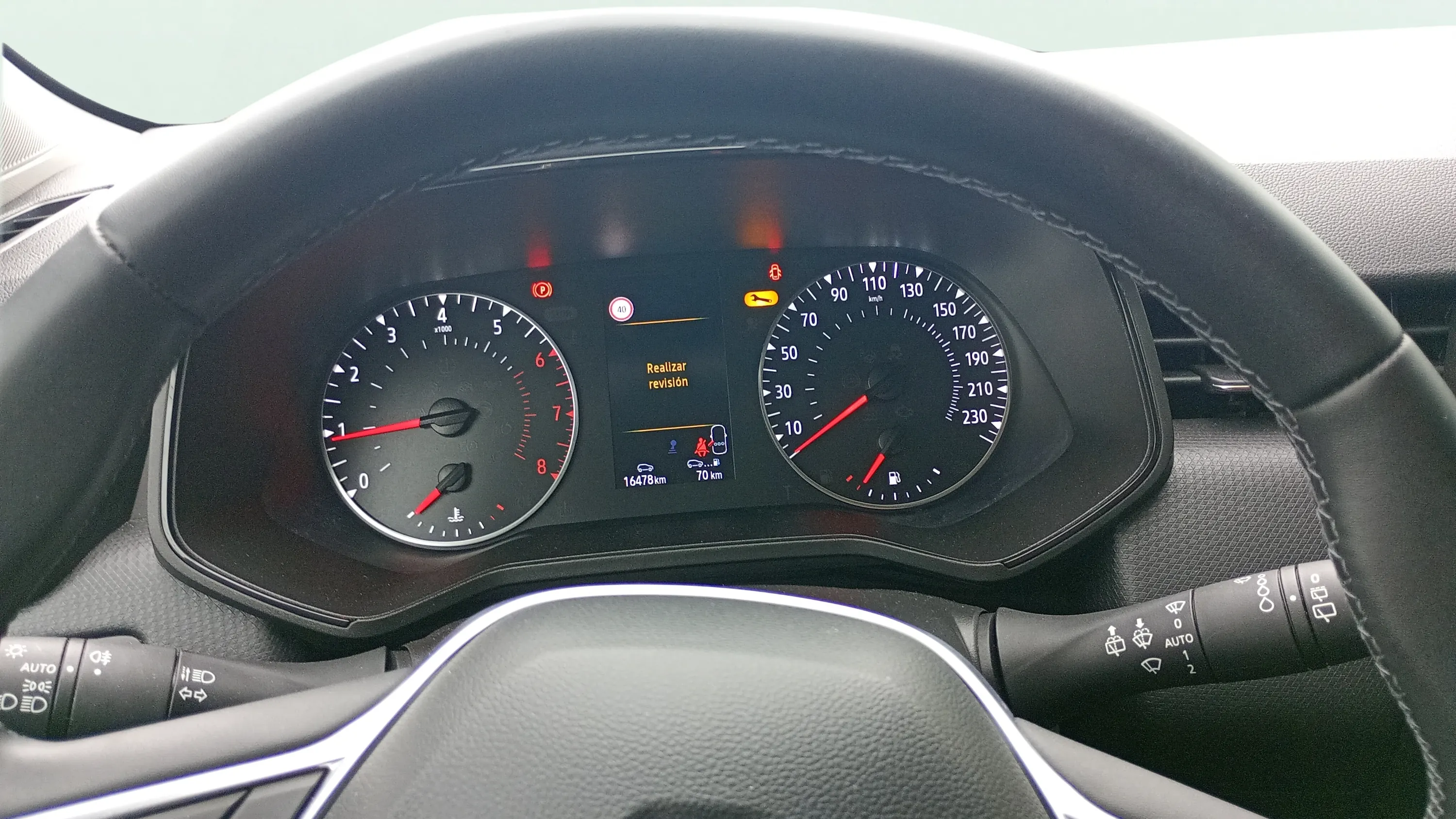 Renault Clio Equilibre TCe - foto 12