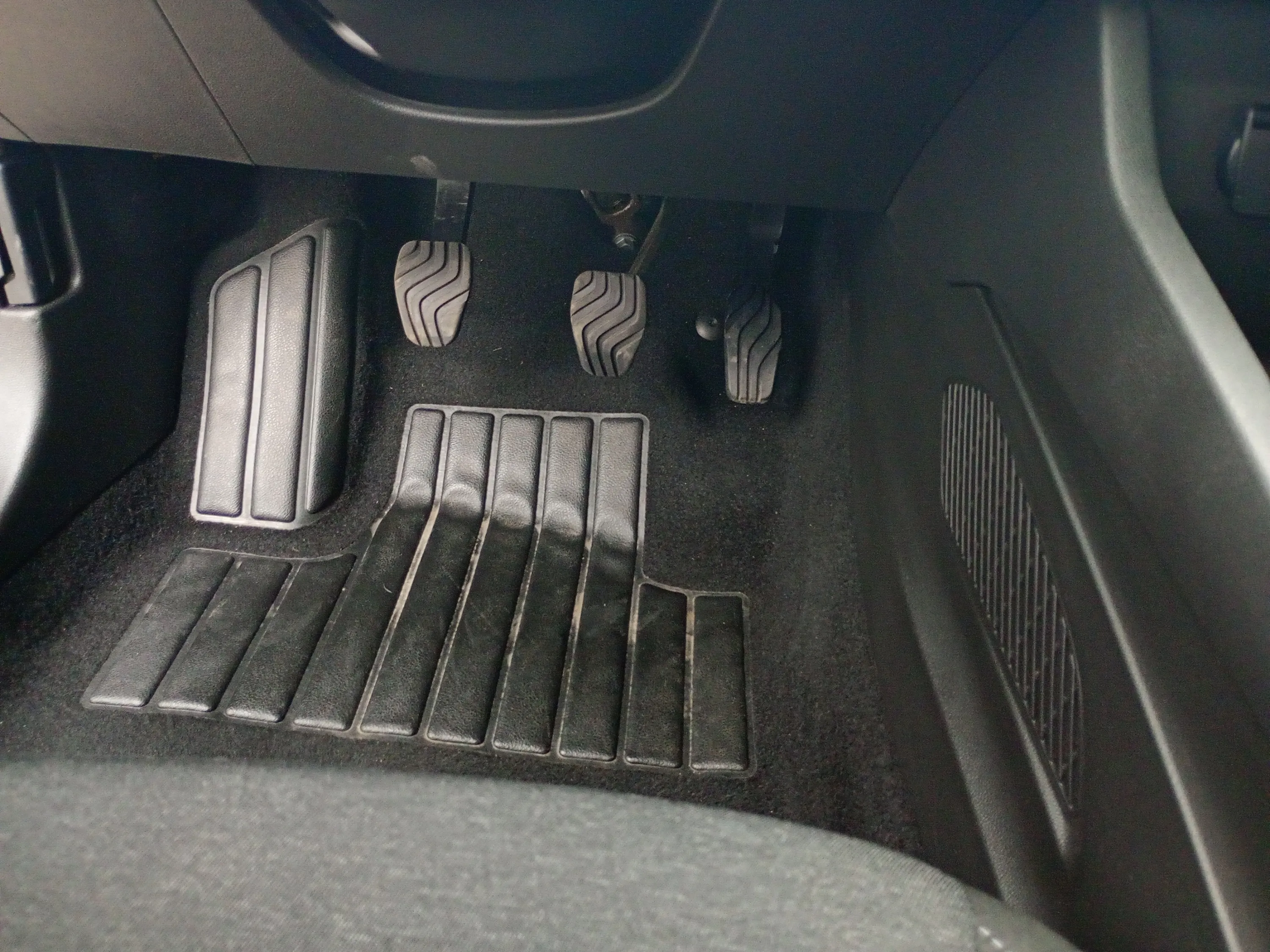Renault Clio Equilibre TCe - foto 16