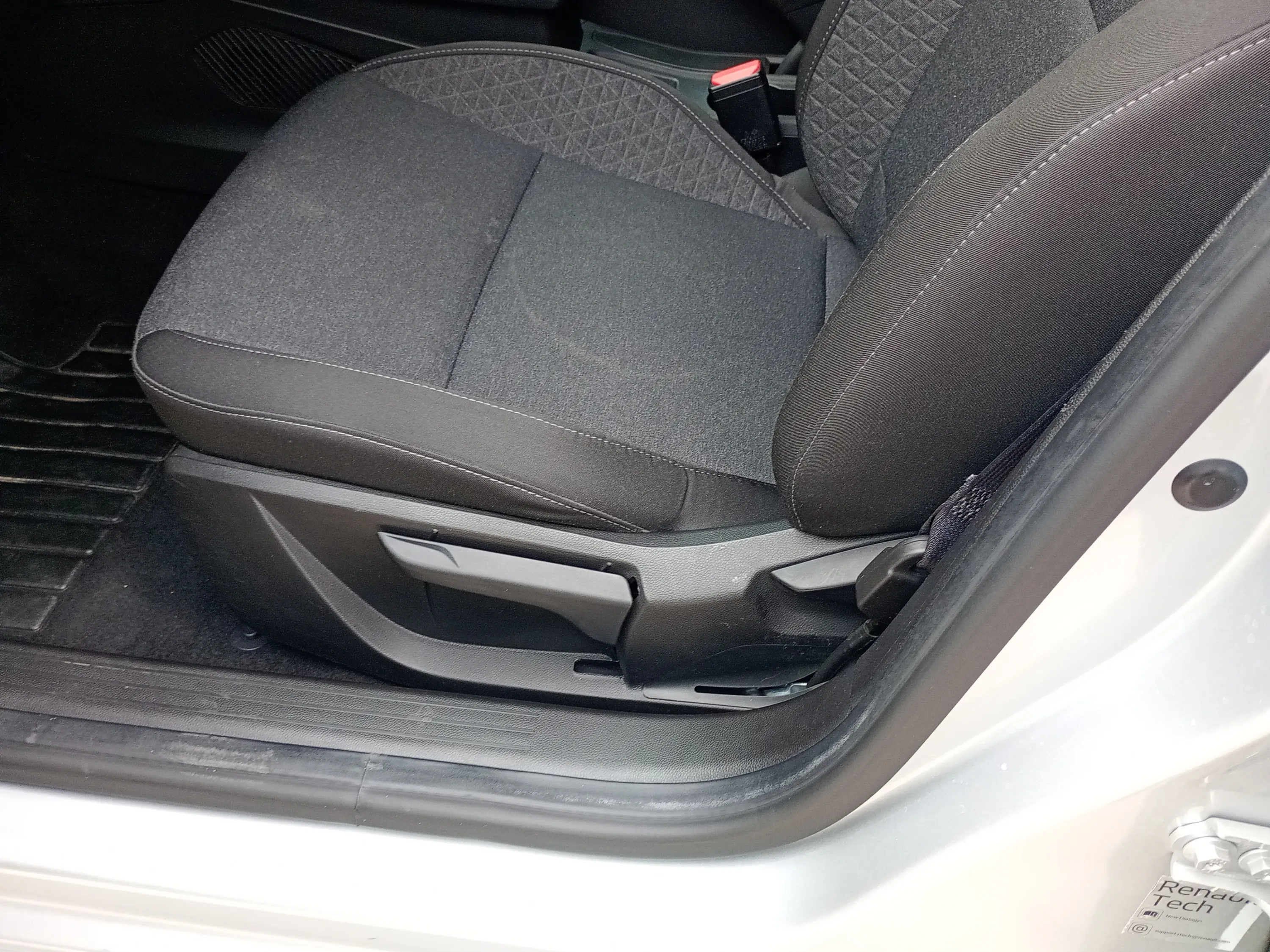 Renault Clio Equilibre TCe - foto 23