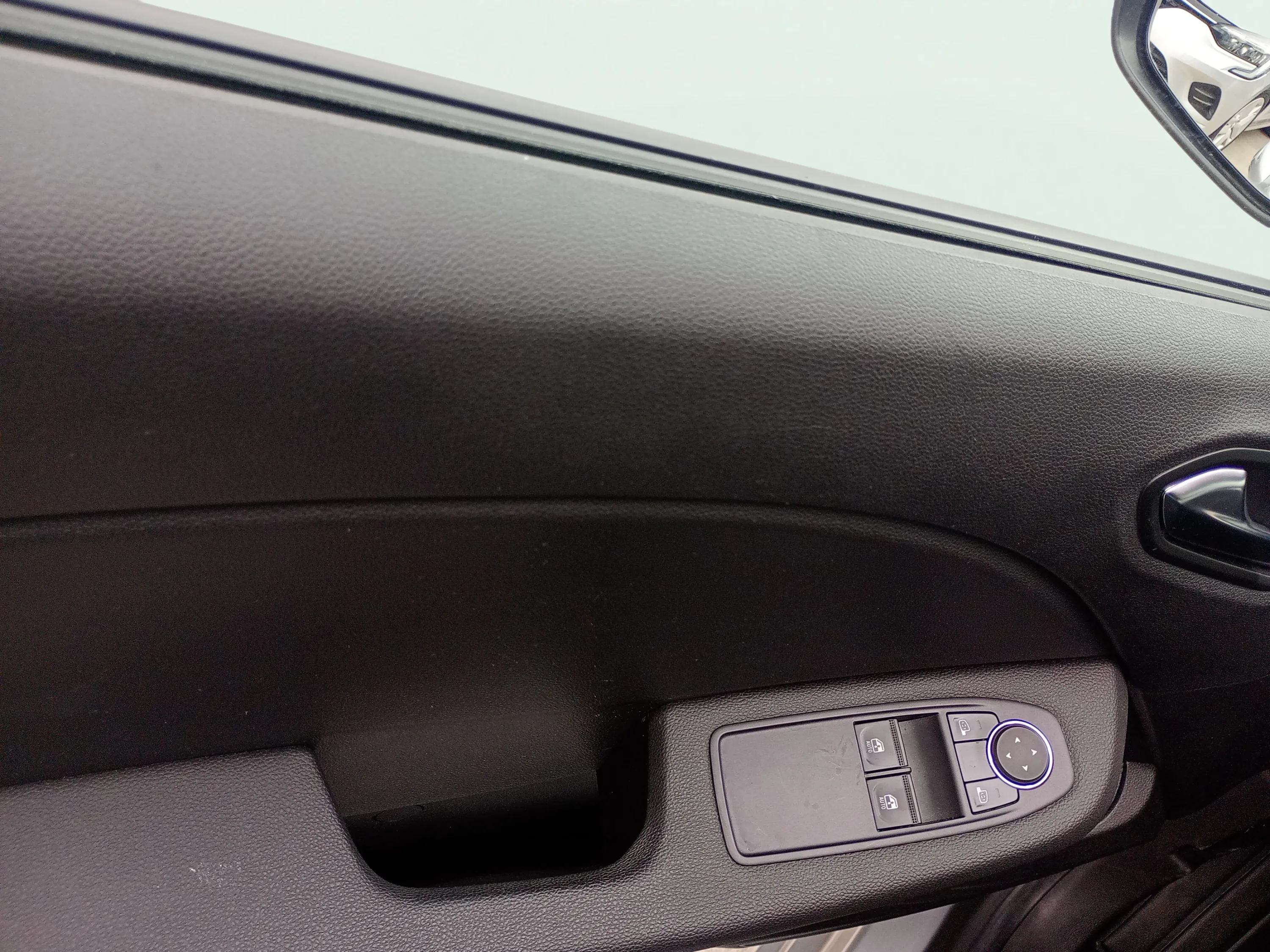 Renault Clio Equilibre TCe - foto 15