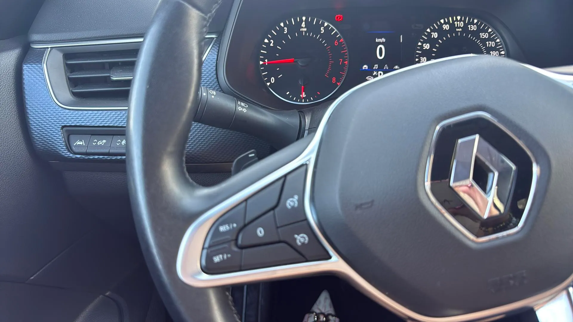 Renault Arkana Evolution TCe EDC mild hybr - foto 12