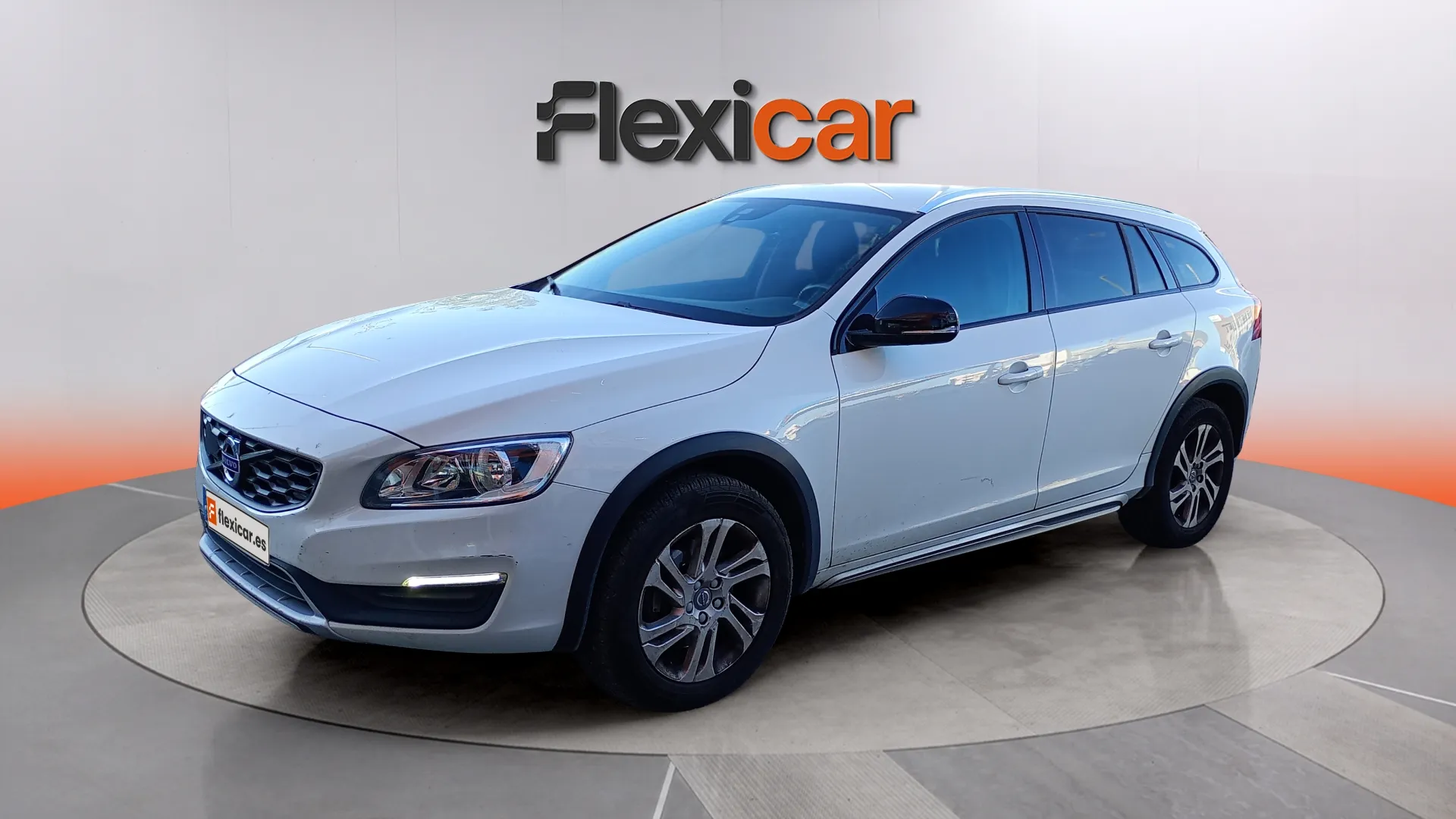 Volvo V60 2.0 D2 Momentum - foto 3