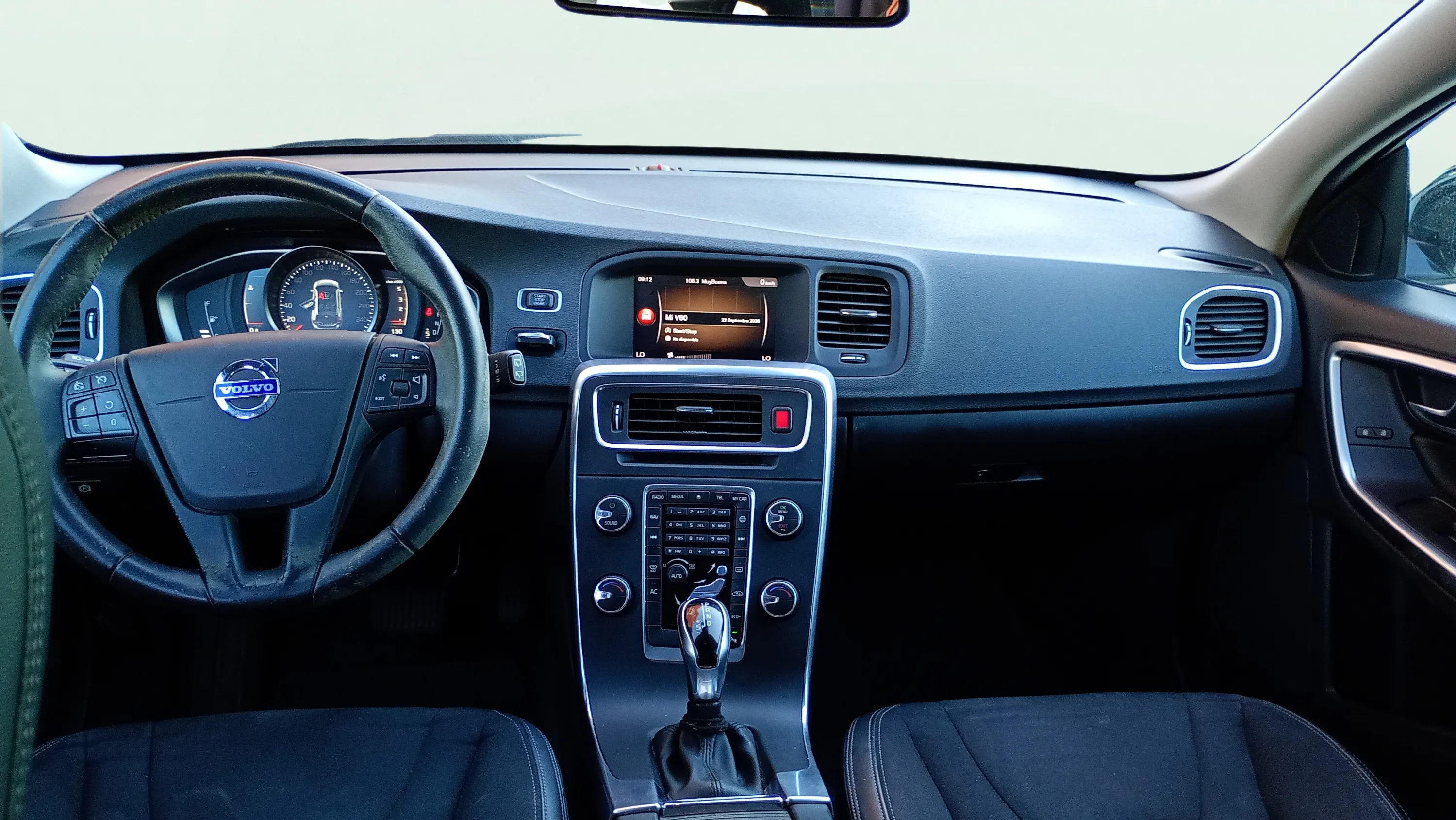 Volvo V60 2.0 D2 Momentum - foto 10