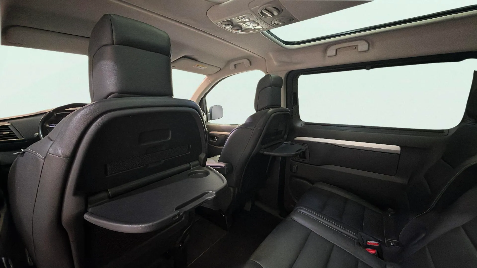 Peugeot Traveller Allure 1.6 BlueHDi Standard - foto 22