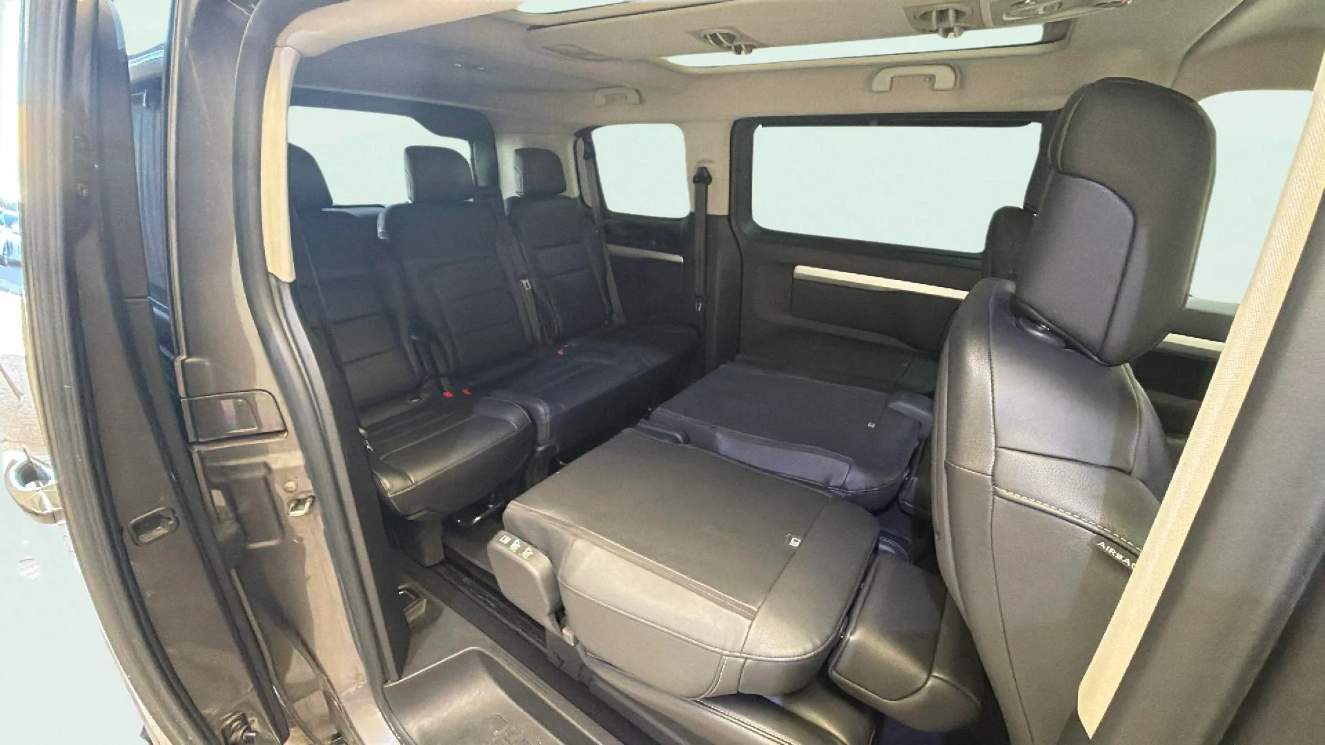 Peugeot Traveller Allure 1.6 BlueHDi Standard - foto 20