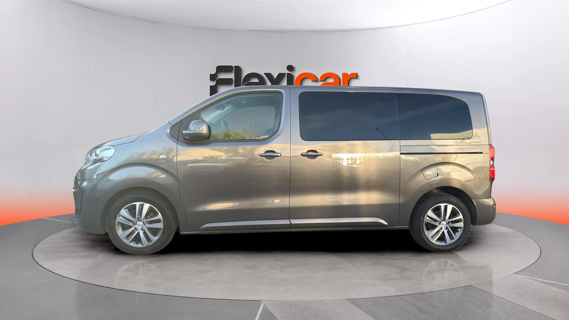 Peugeot Traveller Allure 1.6 BlueHDi Standard - foto 5