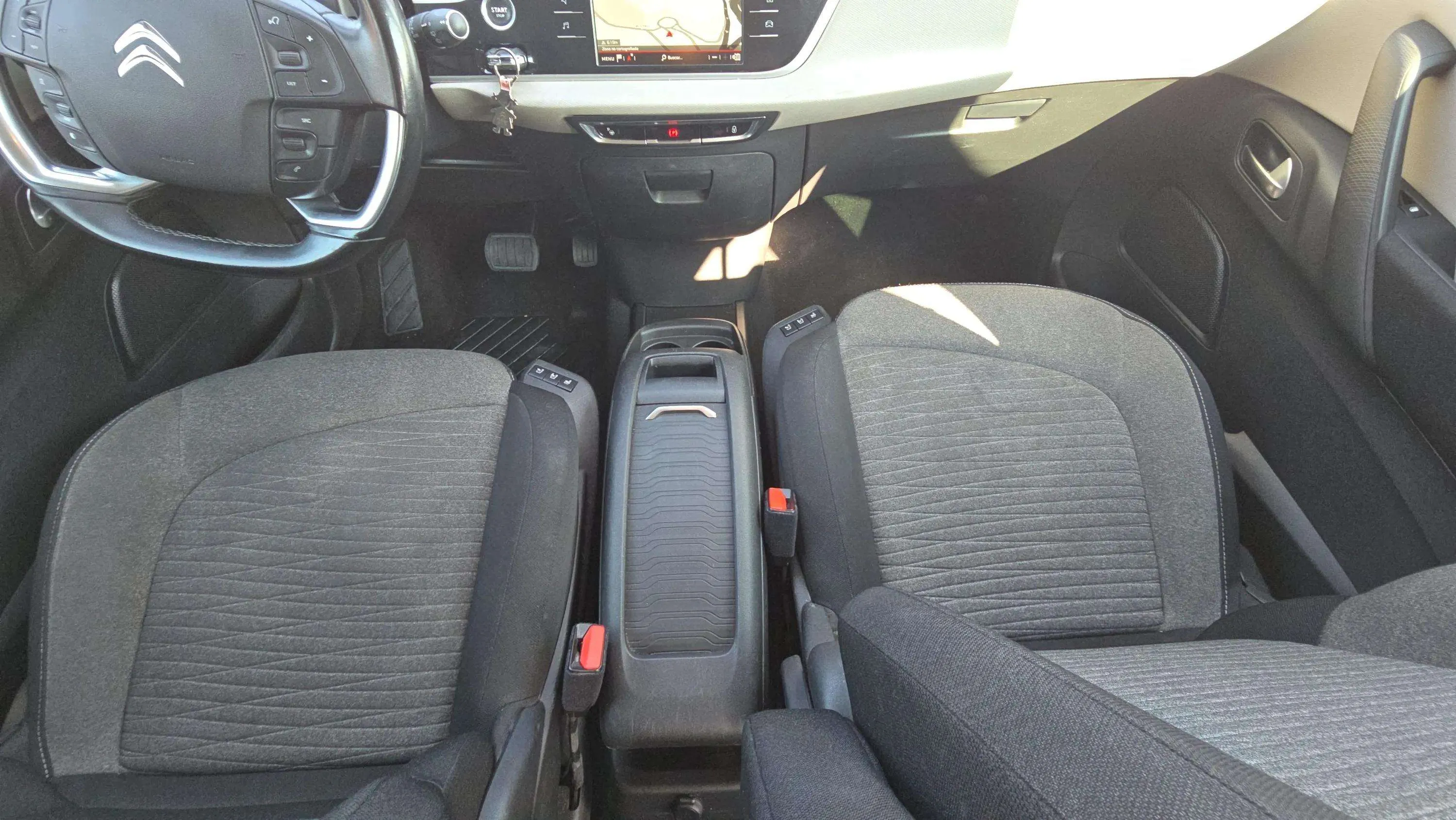 Citroën Grand C4 Spacetourer PureTech EAT8 Feel - foto 27