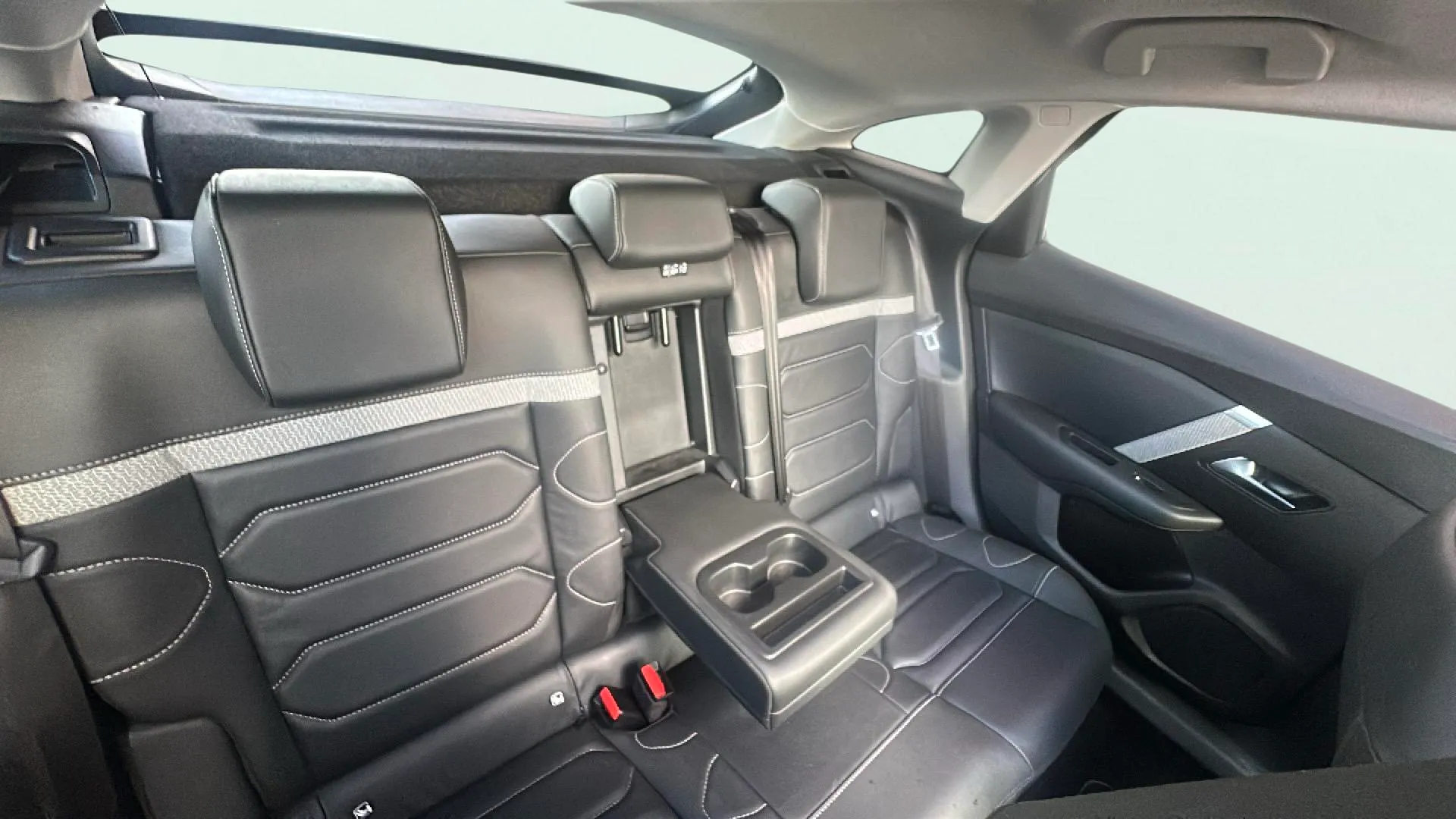 Citroën C4 PureTech 130 EAT8 Shine - foto 21