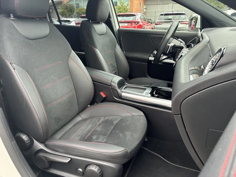 Mercedes-Benz GLA 250e 1.3 AMG Line - foto 18