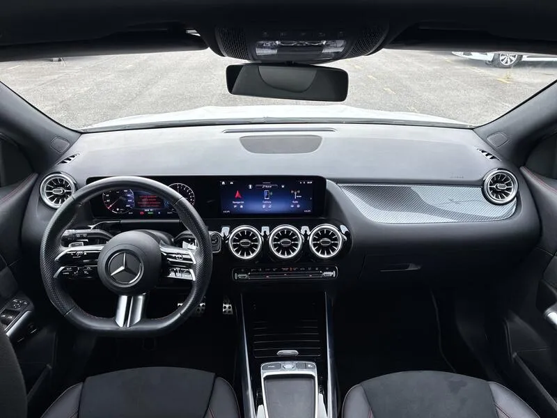 Mercedes-Benz GLA 250e 1.3 AMG Line - foto 24