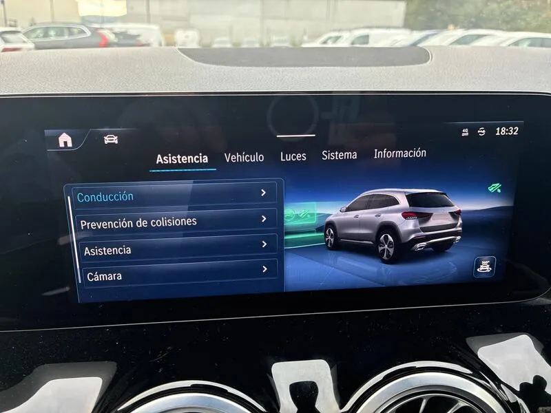 Mercedes-Benz GLA 250e 1.3 AMG Line - foto 36