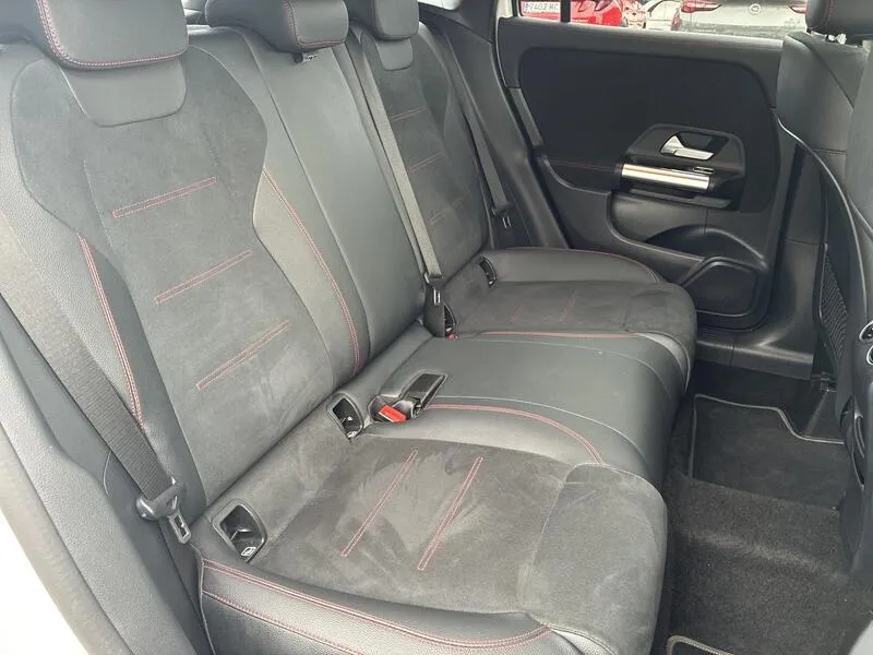 Mercedes-Benz GLA 250e 1.3 AMG Line - foto 16