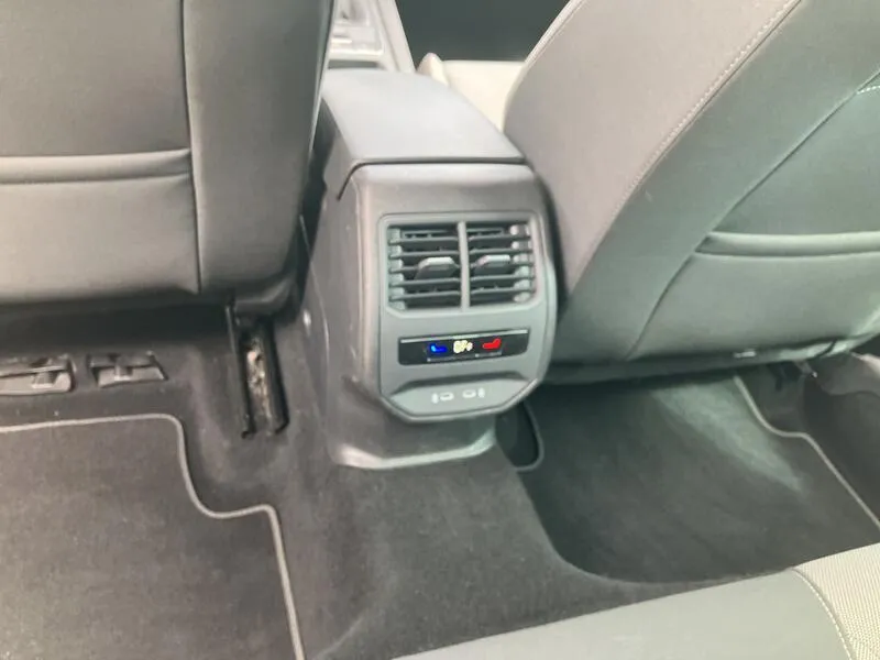 SEAT León 2.0 TDI Style Go - foto 14