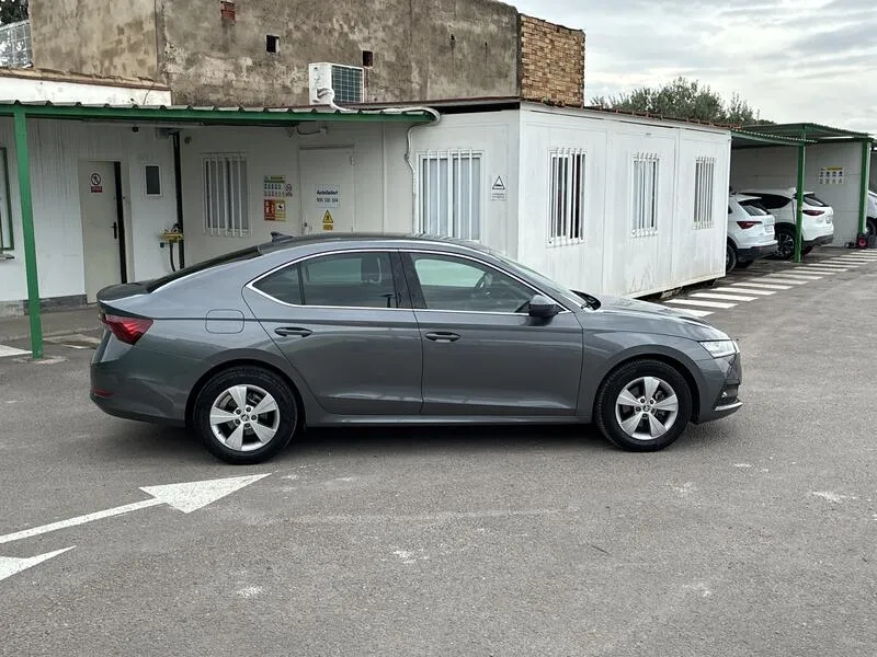 Škoda Octavia 2.0 TDI Ambition - foto 7