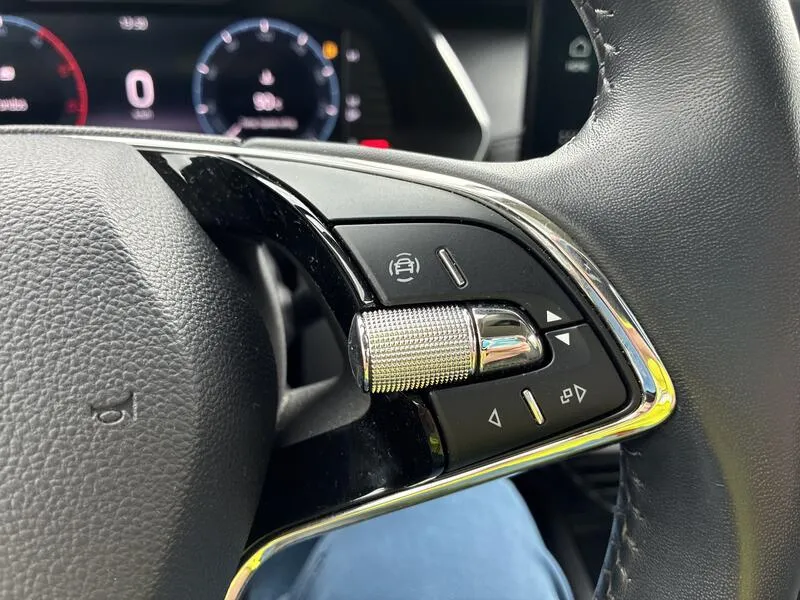 Škoda Octavia 2.0 TDI Ambition - foto 32