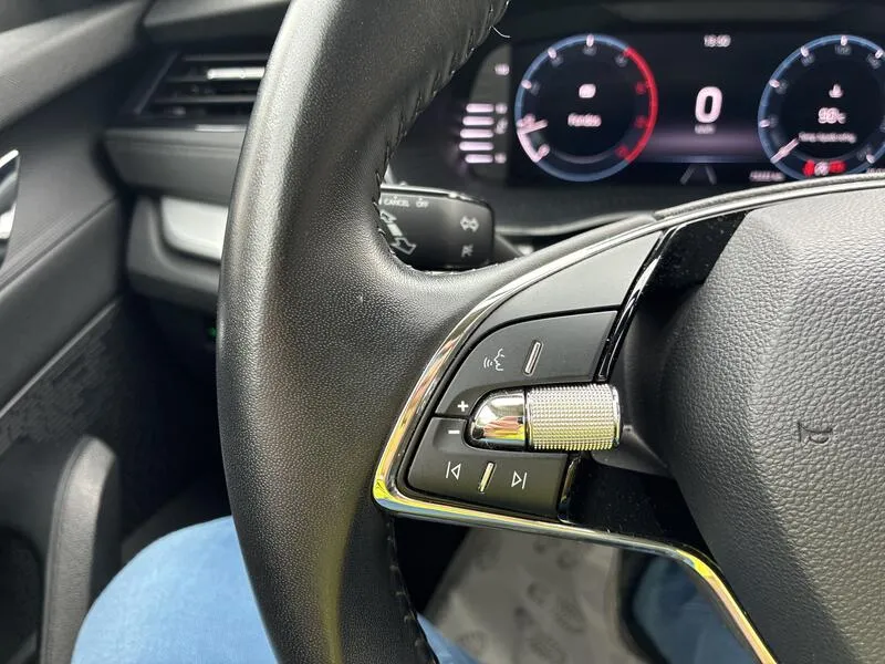 Škoda Octavia 2.0 TDI Ambition - foto 31