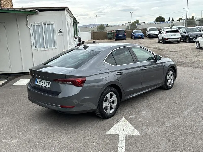 Škoda Octavia 2.0 TDI Ambition - foto 6