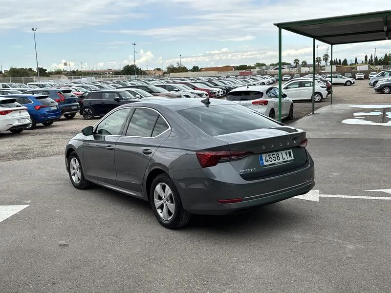 Škoda Octavia 2.0 TDI Ambition - foto 4