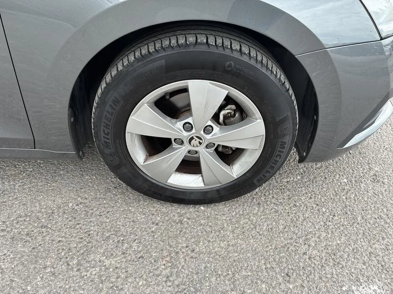 Škoda Octavia 2.0 TDI Ambition - foto 14