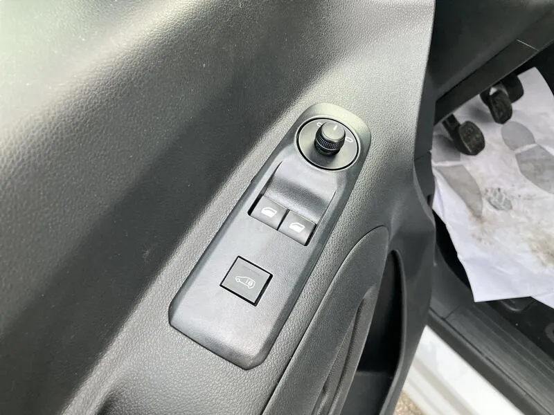 Citroën Berlingo BlueHDi - foto 12