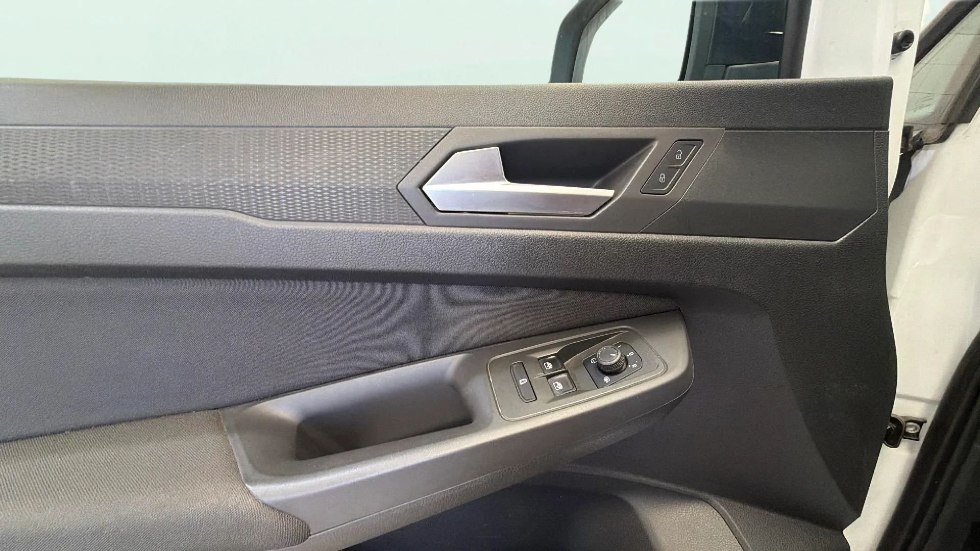 Ford Grand Tourneo Connect 1.5 EcoBoost Titanium - foto 22