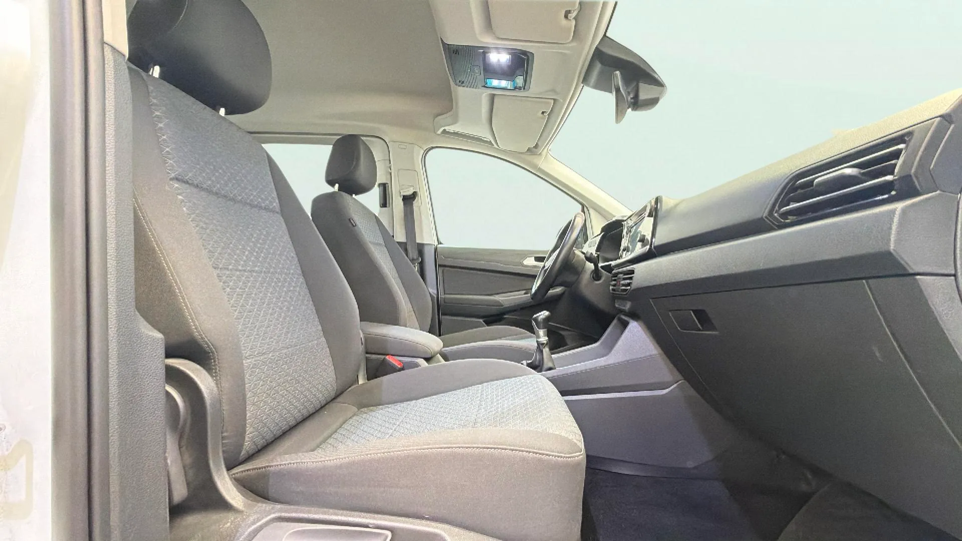 Ford Grand Tourneo Connect 1.5 EcoBoost Titanium - foto 20