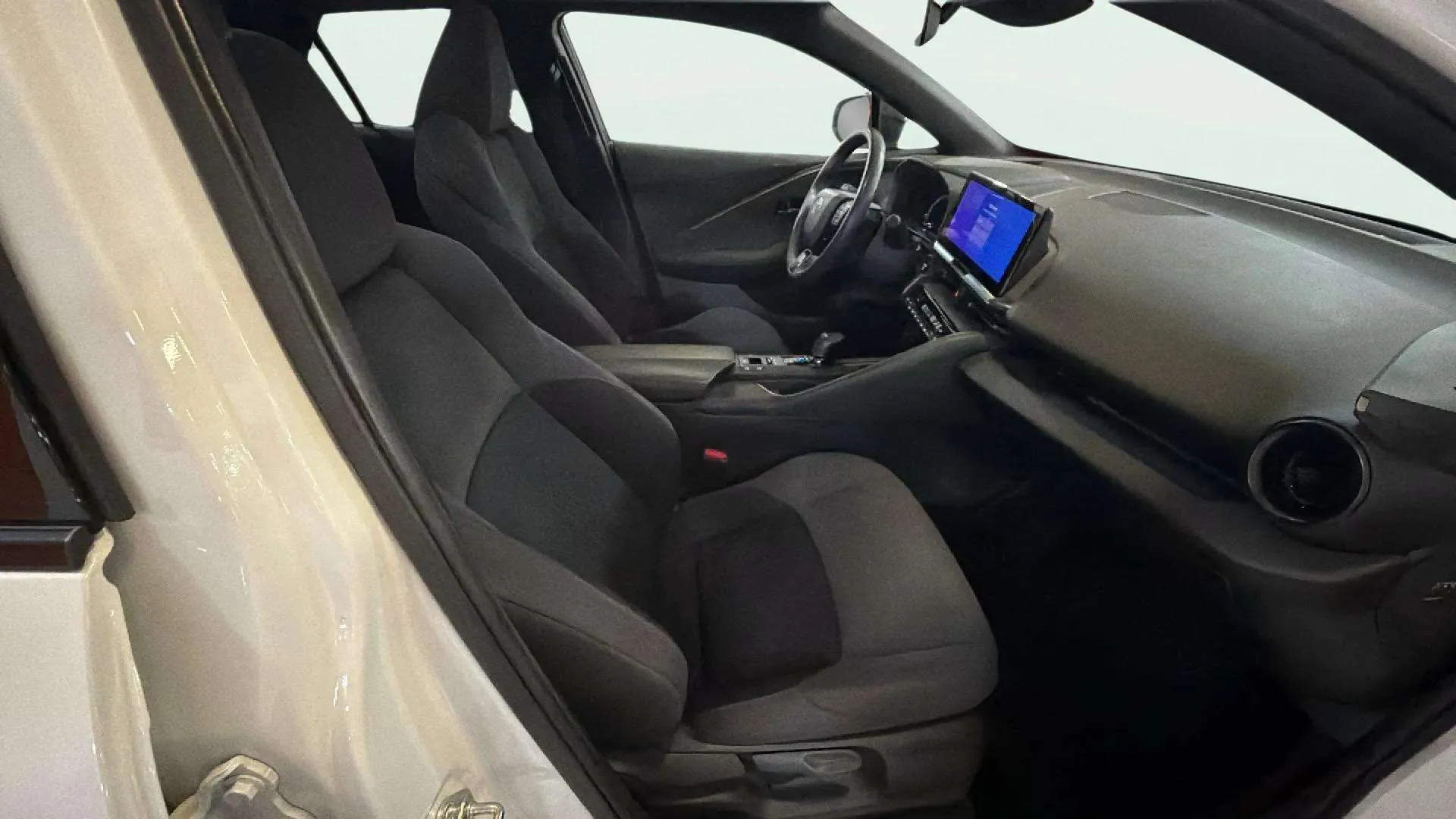 Toyota C-HR 1.8 140H Active - foto 12