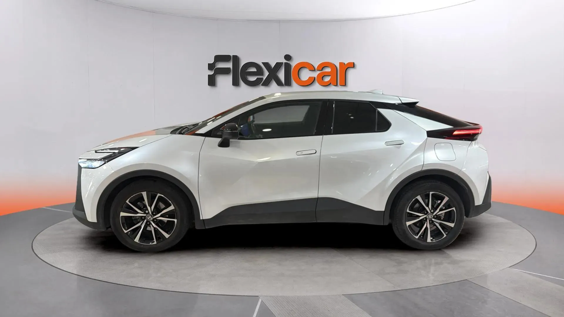 Toyota C-HR 1.8 140H Active - foto 3