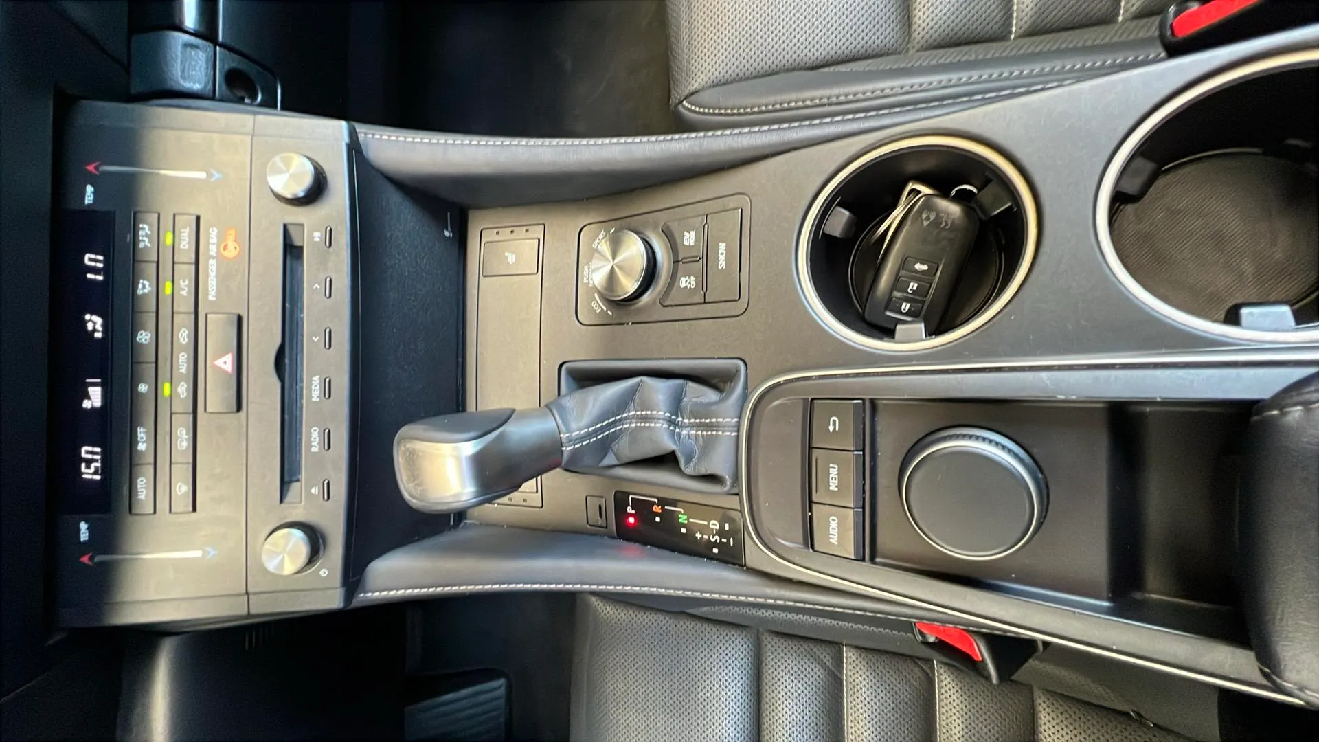 Lexus RC 2.5 RC 300h Executive - foto 15