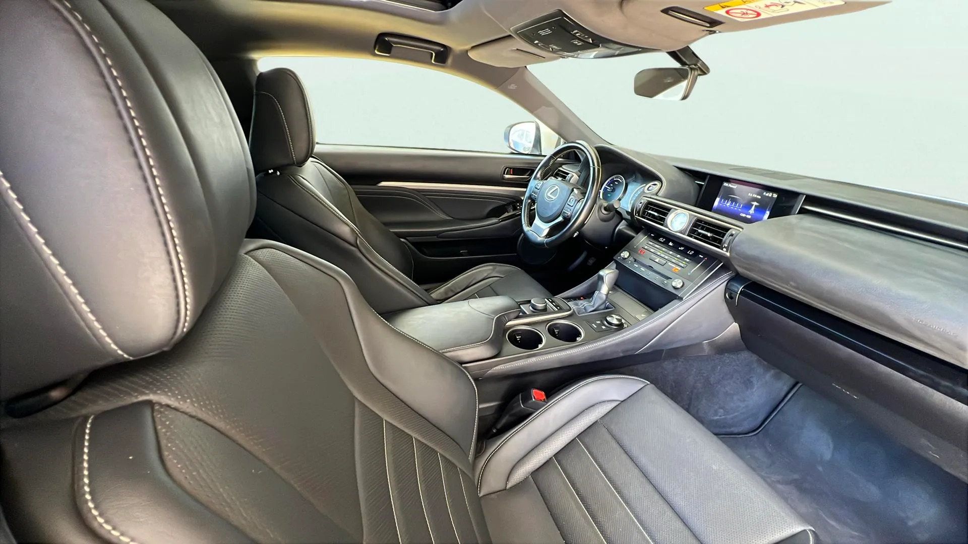 Lexus RC 2.5 RC 300h Executive - foto 14