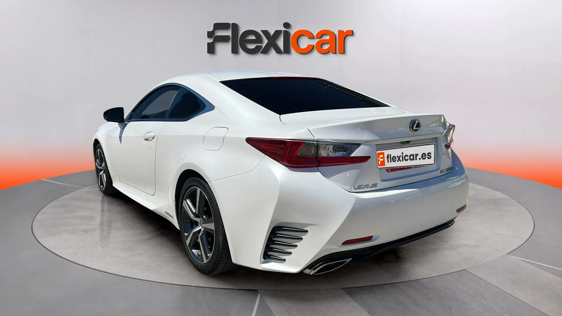 Lexus RC 2.5 RC 300h Executive - foto 4