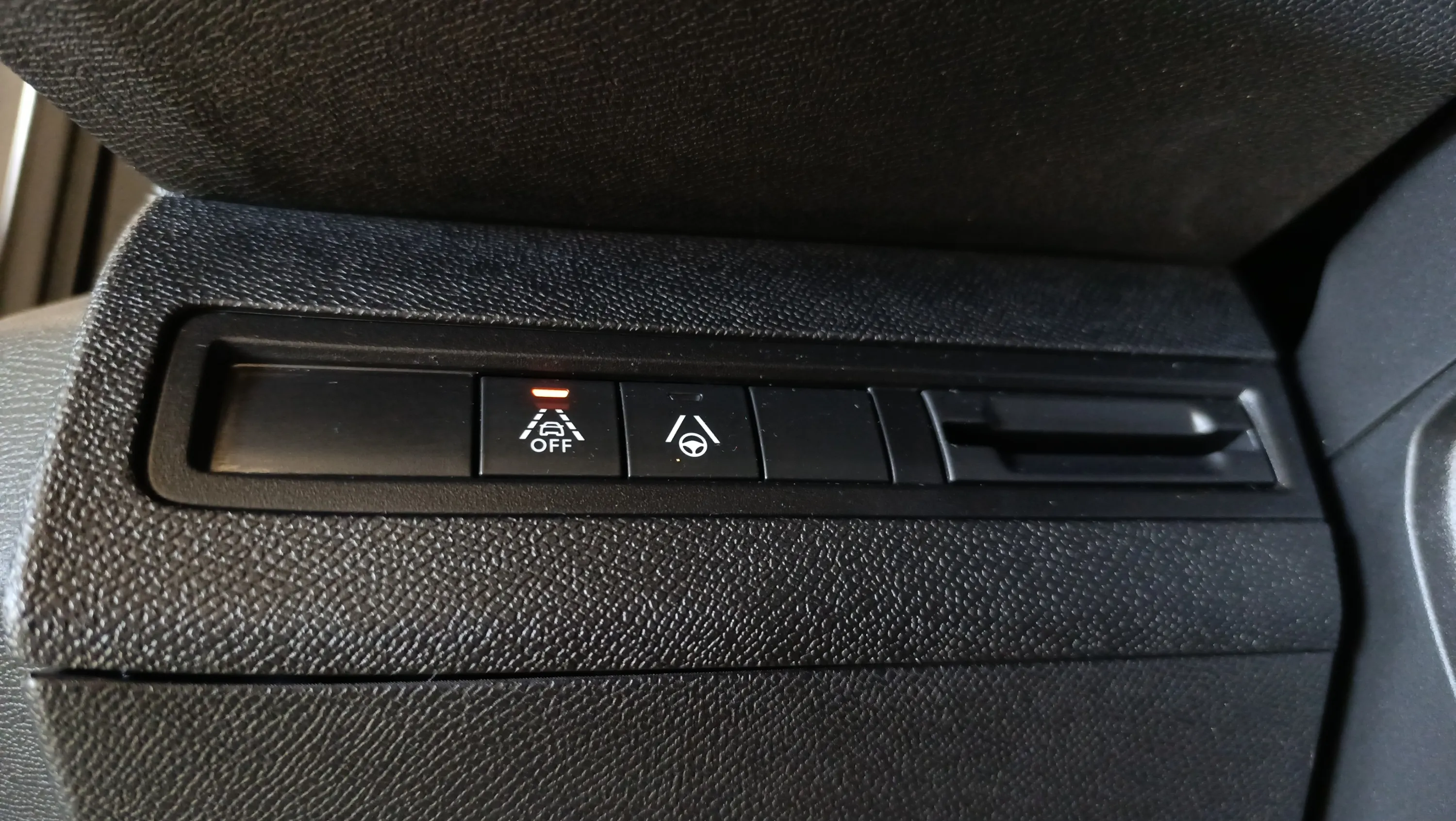 Peugeot 5008 1.5 BlueHDi GT EAT8 - foto 33