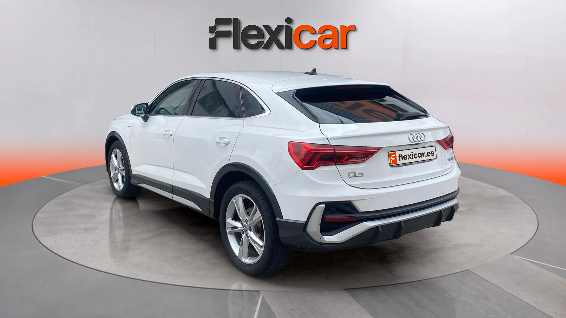 Audi Q3 40 TDI S tronic quattro S Line - foto 5