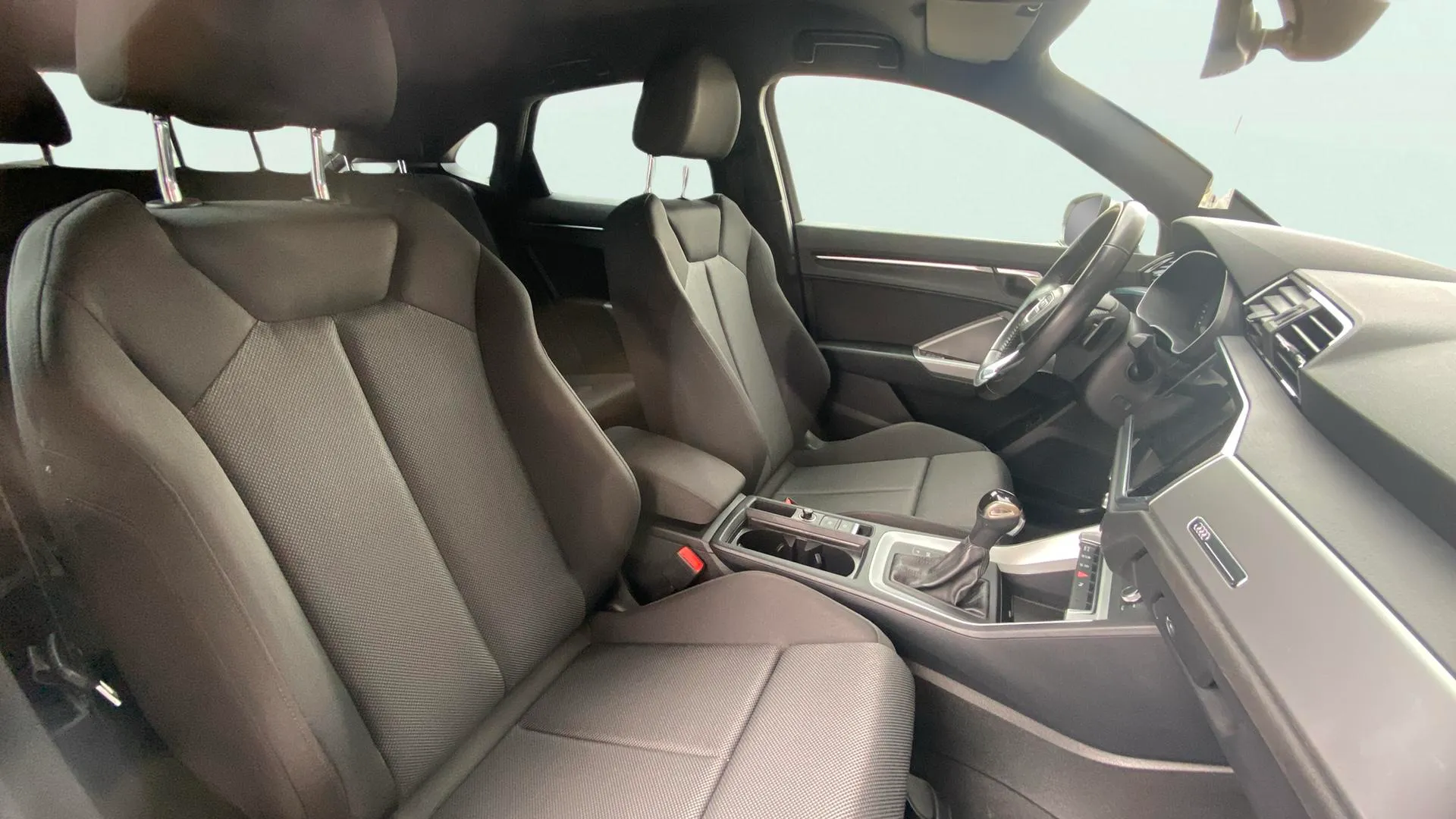 Audi Q3 40 TDI S tronic quattro S Line - foto 23