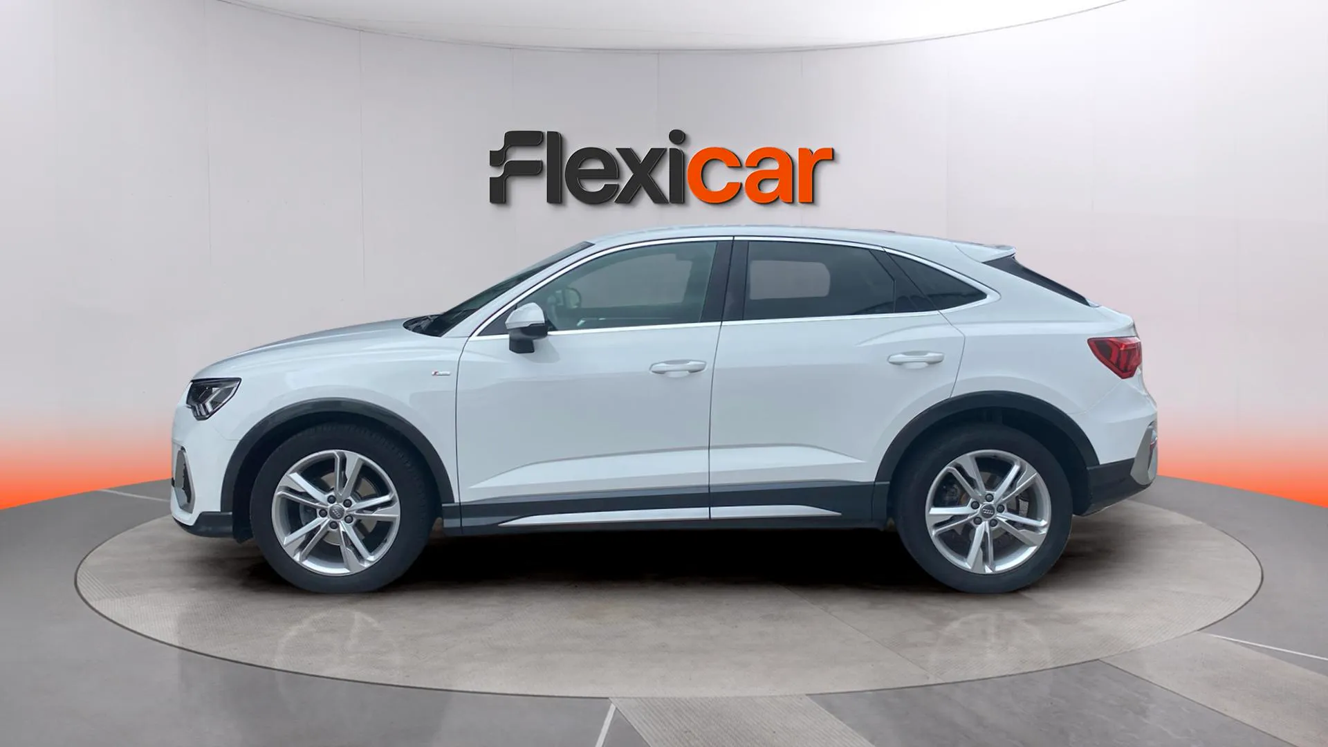 Audi Q3 40 TDI S tronic quattro S Line - foto 6