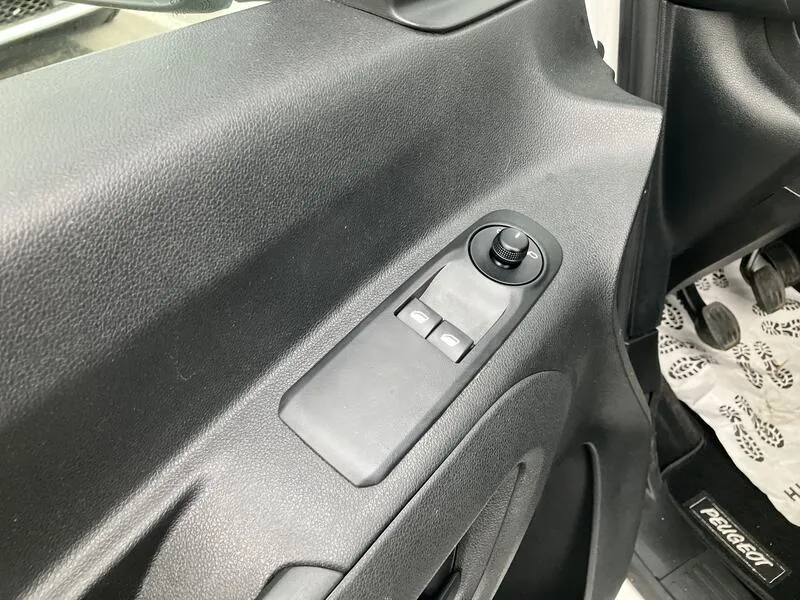 Peugeot Rifter Access Standard BlueHDi (AC) - foto 12