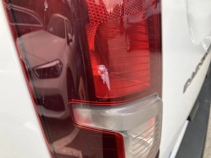Peugeot Partner BlueHDi - foto 30