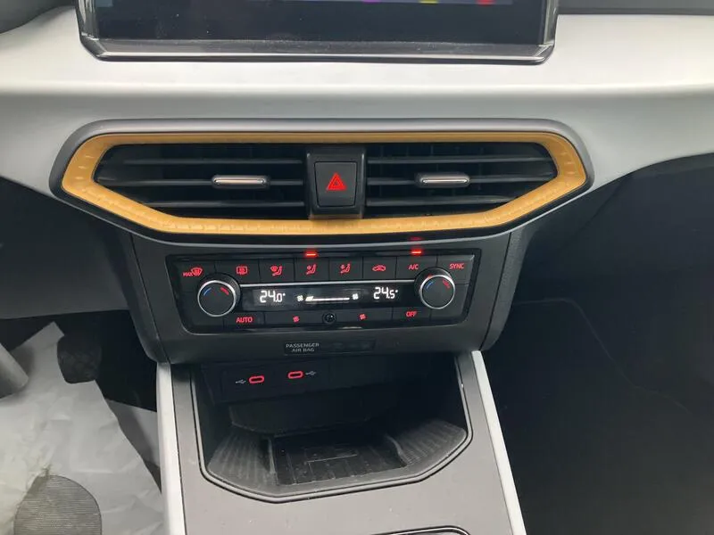SEAT Arona 1.0 TSI Style Plus - foto 23