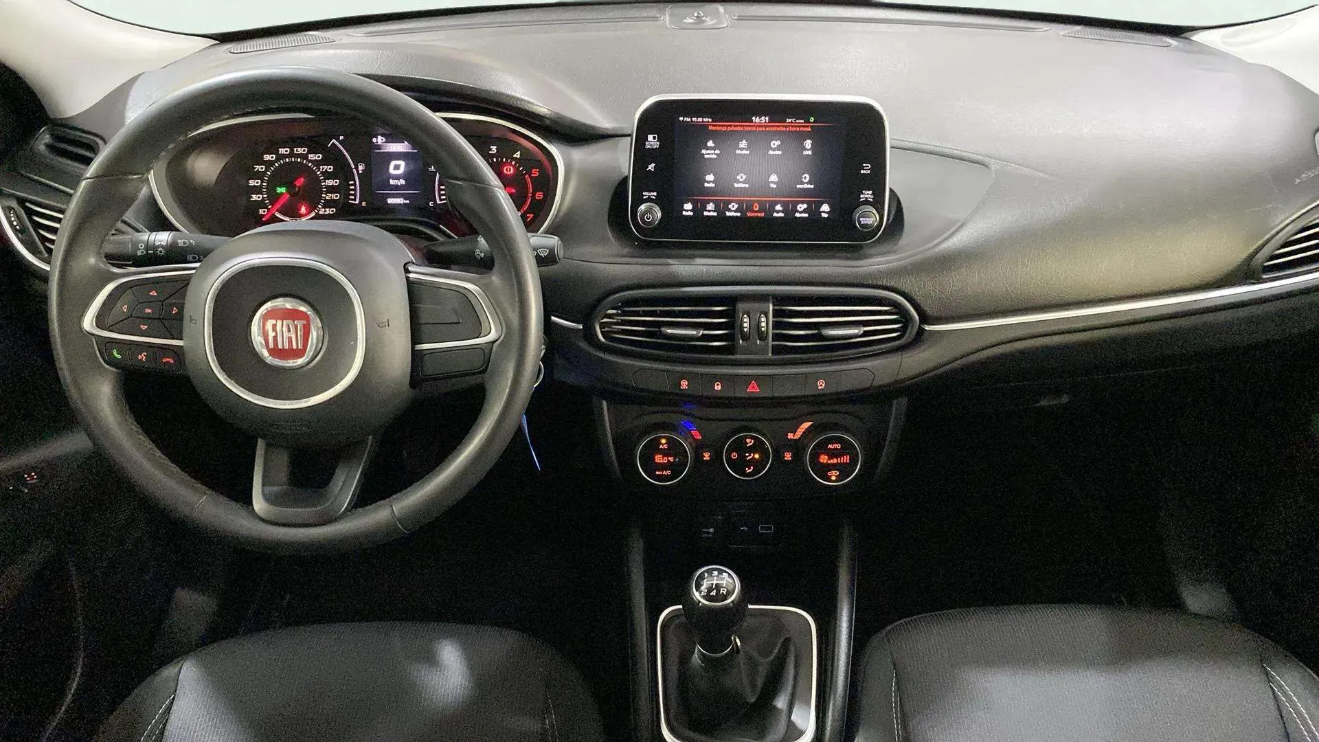 Fiat Tipo 1.3 Easy diesel Mjet - foto 11