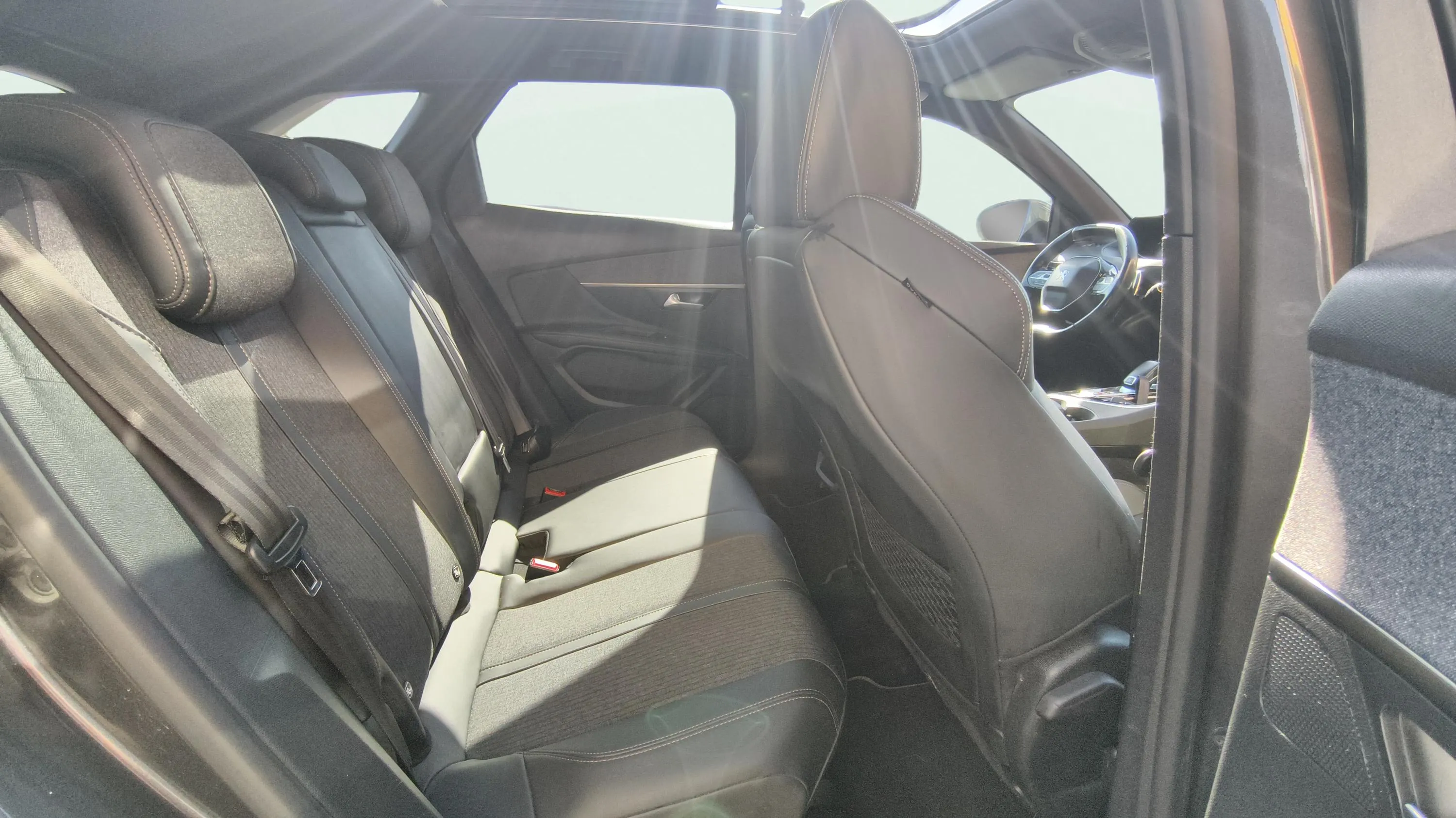Peugeot 3008 1.2 PureTech GT Line EAT8 - foto 13