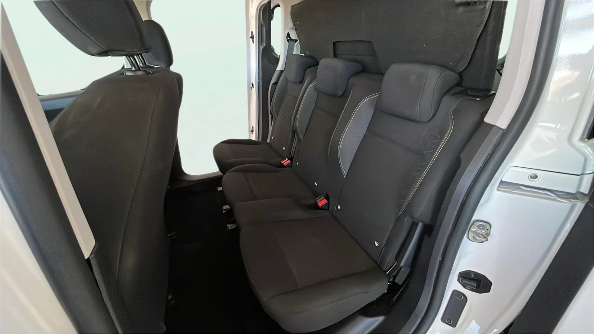 Peugeot Rifter Access Standard BlueHDi - foto 13